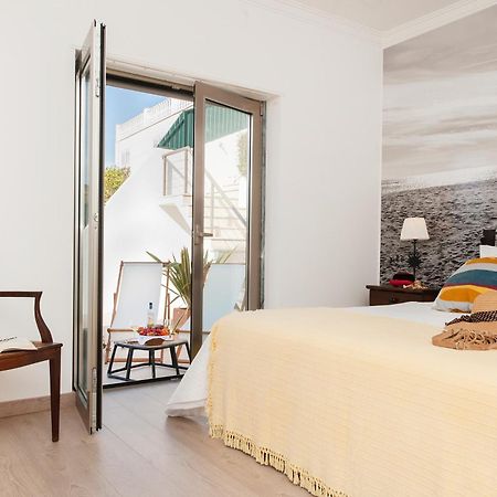 Beachouse - Surf, Bed & Breakfast Ерісейра Екстер'єр фото