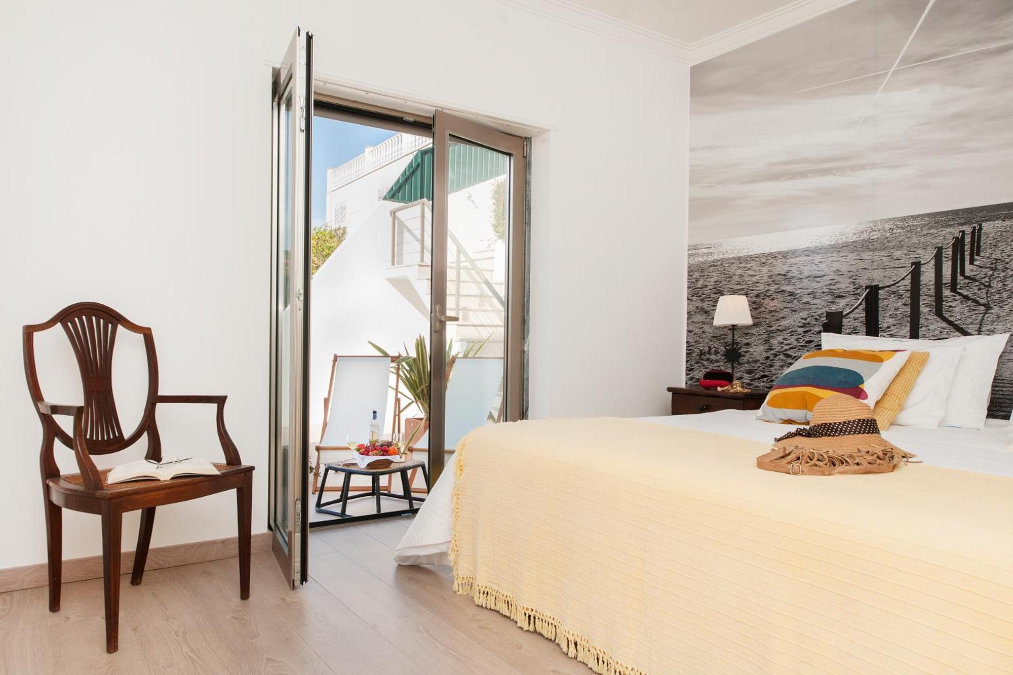 Beachouse - Surf, Bed & Breakfast Ерісейра Екстер'єр фото